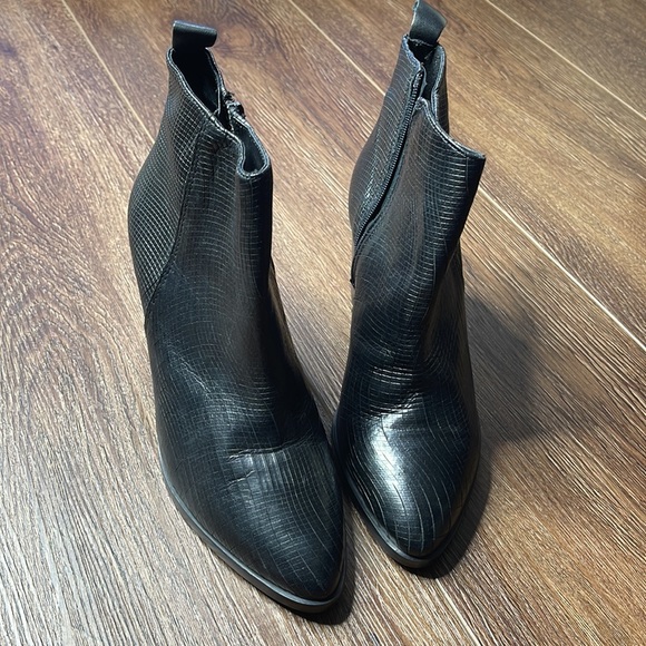 P. Ross leather boots. Sz 8 - Picture 11 of 11